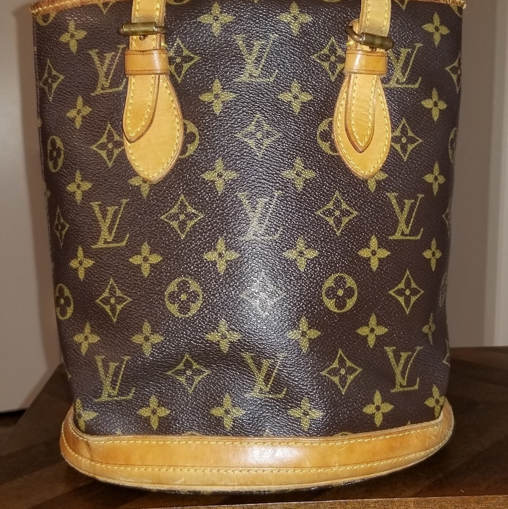 Authentic LV Petit Bucket Monogram PM bag